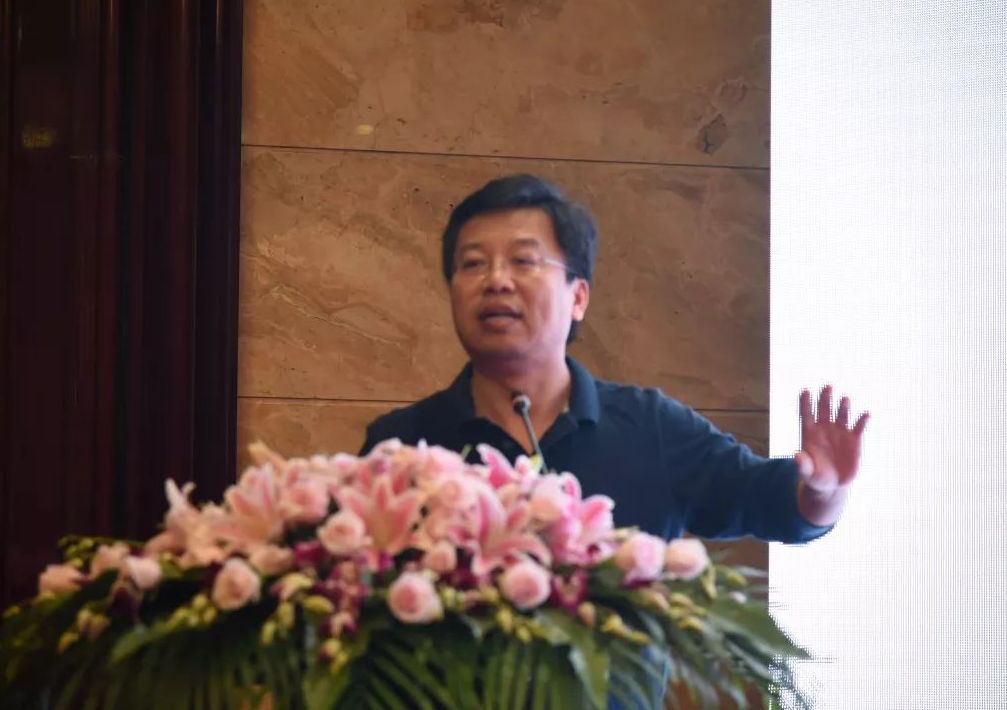 第四届中国网信产业前锋汇在桐乡顺利落幕，于晴总裁发表致辞