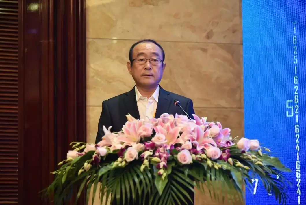 第四屆中國網(wǎng)信產(chǎn)業(yè)前鋒匯在桐鄉(xiāng)順利落幕,于晴總裁發(fā)表致辭 第四屆中國網(wǎng)信產(chǎn)業(yè)前鋒匯在桐鄉(xiāng)順利落幕,于晴總裁發(fā)表致辭