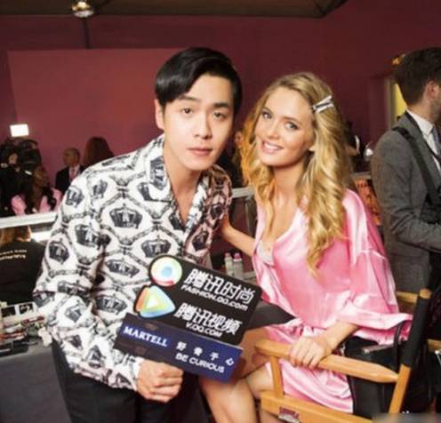 王大陆当众告白朴信惠结果尴尬了