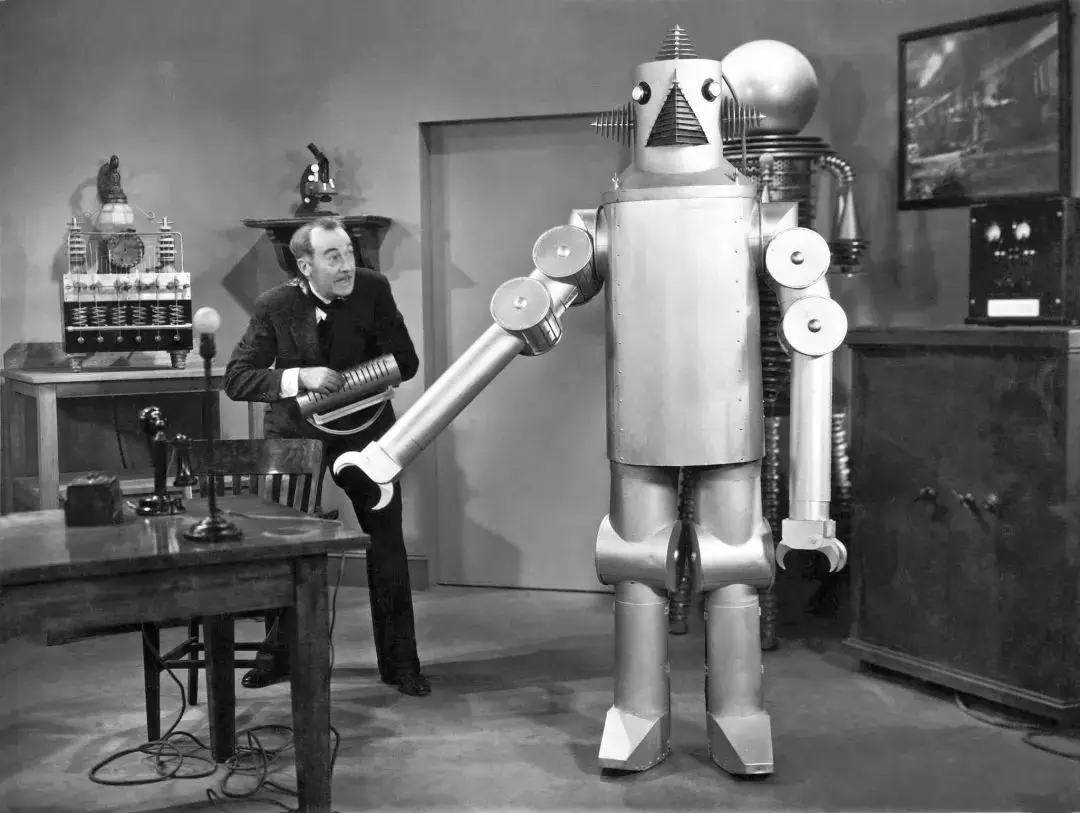 《68rossums universal robot》68(68罗沙姆的万能机器人公司)