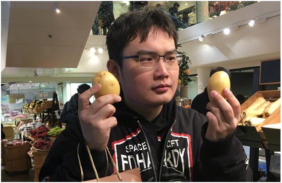 喜欢在b站看游戏解说的一定知道神奇陆夫人,他虽然没有敖厂长那么出名