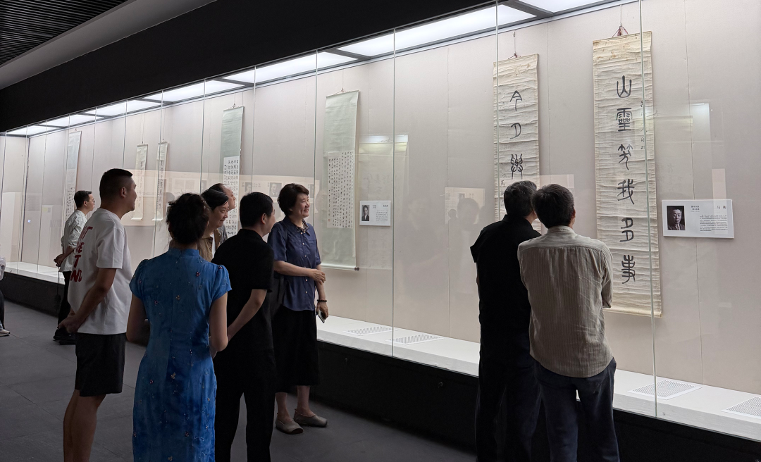 “江载弦歌——从武汉到乐山的人文画卷与精神图景”文献艺术展在四川乐山市开幕，展期至9月15日