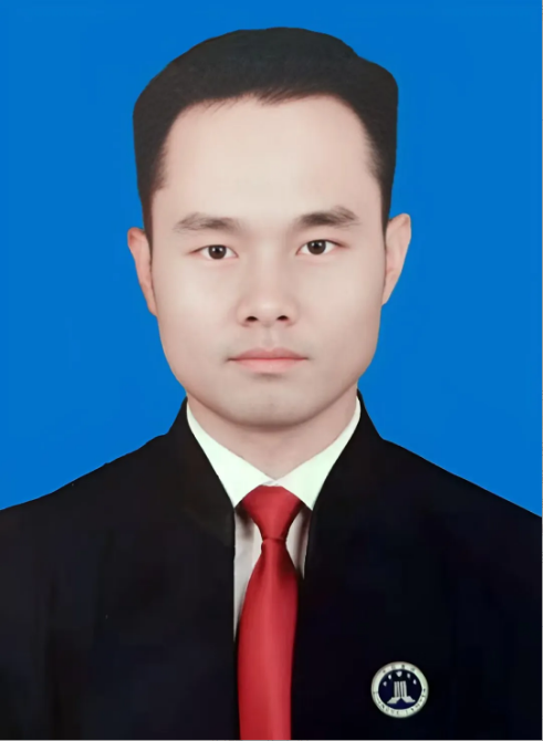 董超照片.png