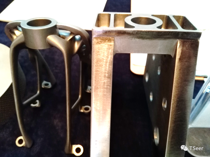 Solidthinking Inspire结构优化方法的图13