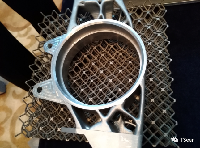 Solidthinking Inspire结构优化方法的图11