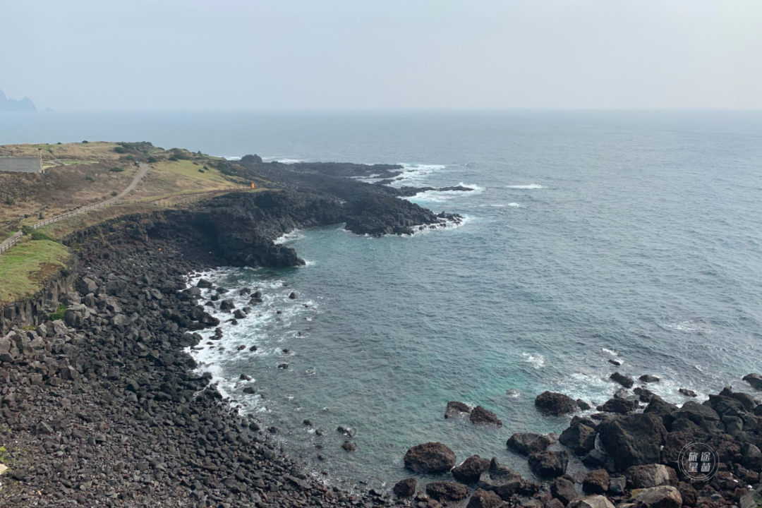 韩国九月初的济州岛，时有风，偶有雨