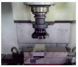 两种刀具铣削淬硬不锈钢的切削力分析的图1