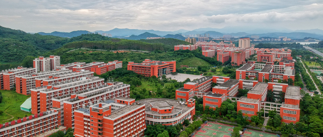 广州华商职业学院校区图片