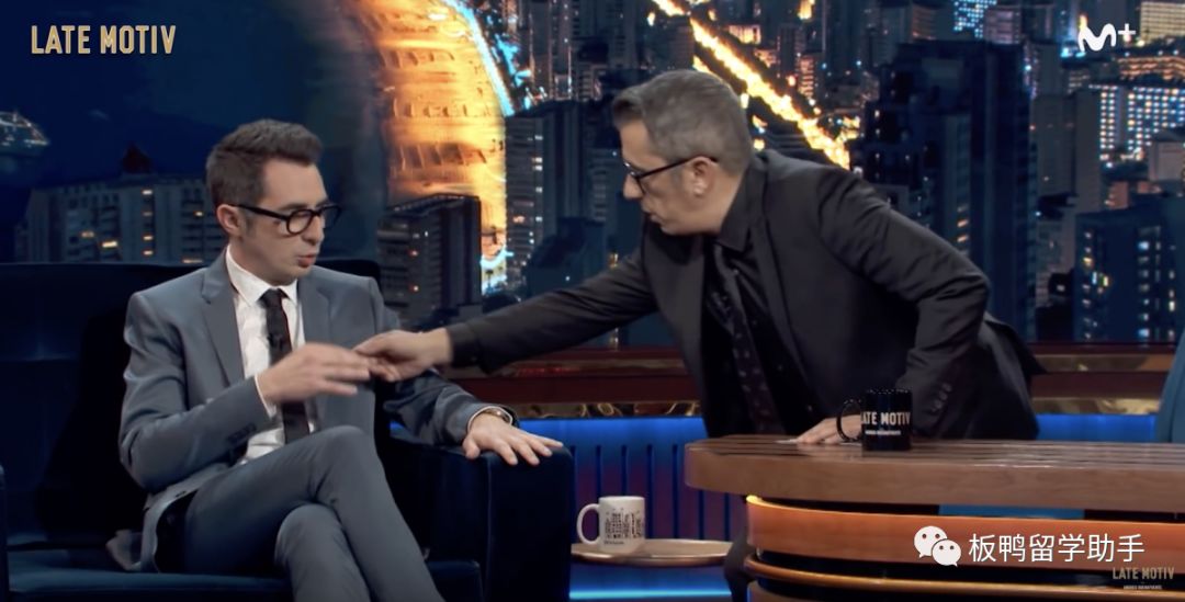 油管主播的生活测评_油管主播的生活2_油管主播的生活时尚版