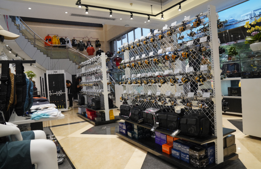 达亿瓦鱼竿马成一日店长达亿瓦广州旗舰店路亚交流会