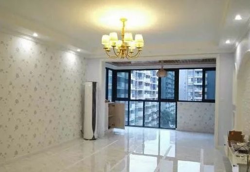 越来越多人阳台不装推拉门了，现在流行这样设计，后悔家里装早了