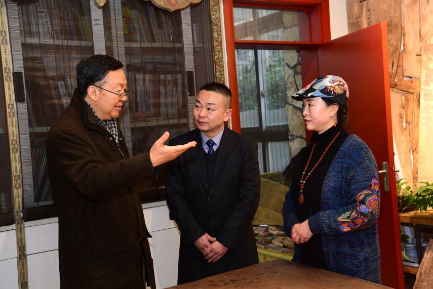 成华小学以大爱之心育莘莘学子 ，以大美之艺绘传世之作