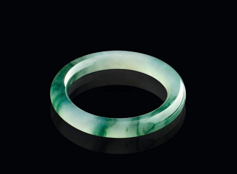 为什么说玉镯是女性的护身符，原来还有这些不为人知的秘密！