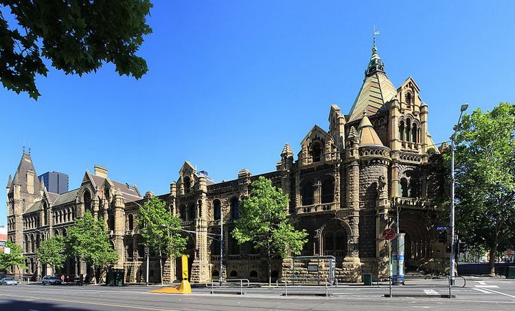 疫情严峻学校不停课，上不上学？专家有话说 - 1
