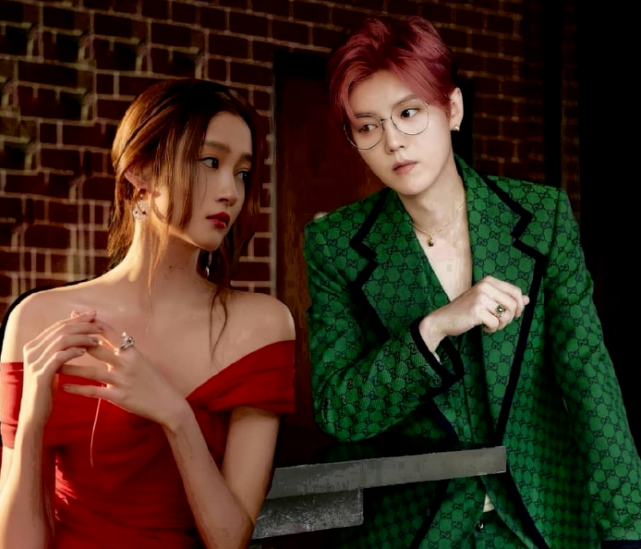 关晓彤和鹿晗的爆出新瓜网友他们还能结婚吗