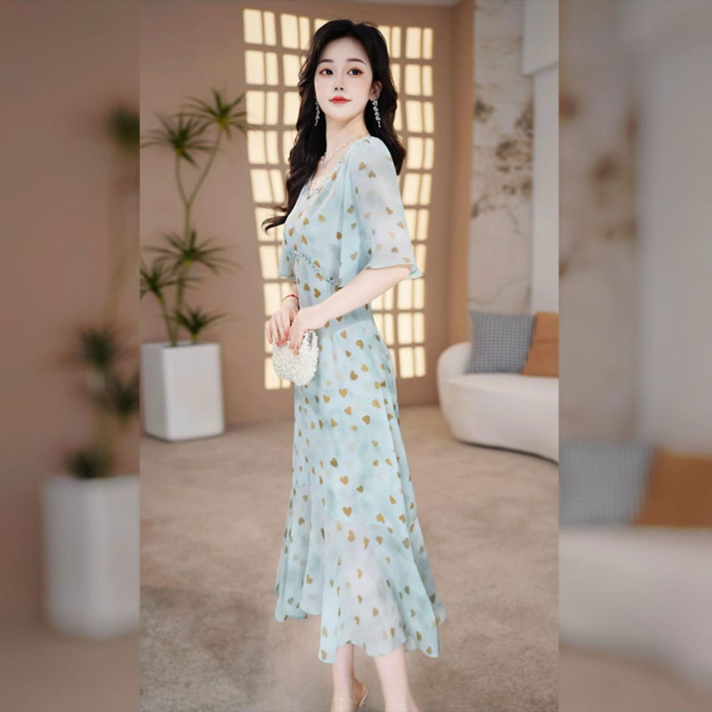 女人橱柜设计师