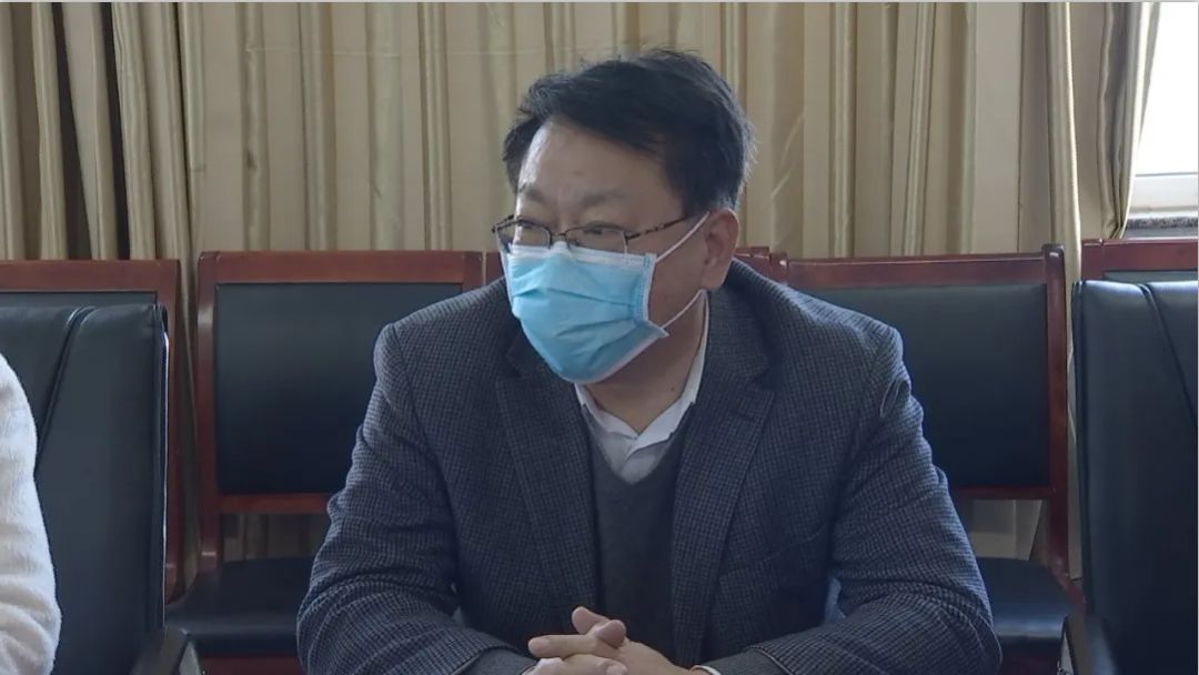市人大副主任沽源县委书记郭有和深入县人民医院调研指导疫情防控工作