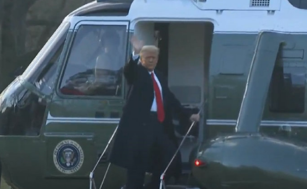 看到特朗普告别白宫，台湾有“川粉”崩溃大喊：“老爸没有输！”