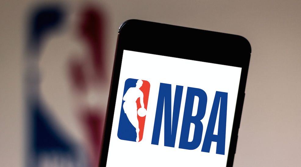 环球网:萧华背后，有人在骂他对中国“叩头”