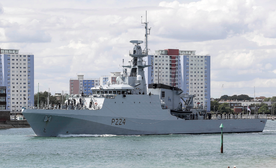 又是动力故障！英军新舰服役后仅仅部署9天就在海上失控