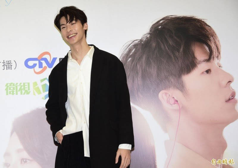 《你的婚礼》大陆五一热映，绿媒酸许光汉“狠抛”岛内粉丝