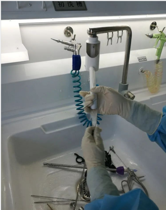 电刀怎么洗腔镜器械的注意事项、清洗及手术器械正确防生锈方法_https://www.jmylbn.com_新闻资讯_第14张