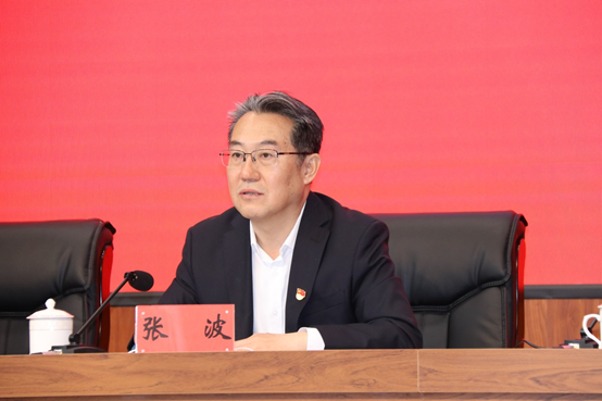 学院党委书记张波出席会议并讲话,党委副书记,院长安佰林主持会议