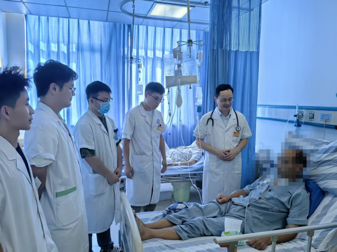 外科拉勾怎么拉“天平拉钩”！医生的“第三只手”搞定这一肿瘤_https://www.jmylbn.com_新闻资讯_第8张