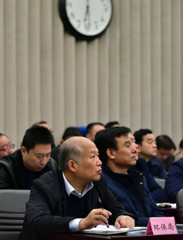 红警下的新年新乡环保局长胡建森是怎么过的