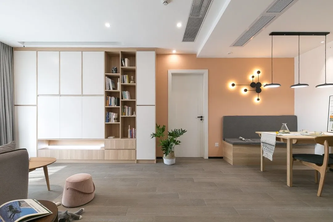 72㎡的小户型好精致，过道设吧台，餐厅加卡座，有颜值更有情调