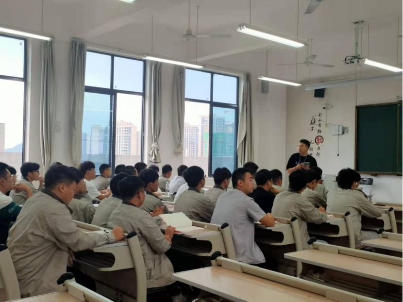 学风建设 | “化梦想为动力，树学风之新貌” ——川科中德&人工智能学院开展学风建设活动(图4)