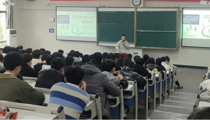 专家引领，共促发展——川科中德&人工智能学院开展汽车专业行业讲座(图1)