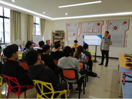 喜报 | 川科鼎利中德&人工智能学子勇闯全国机器人锦标赛，获佳绩(图8)