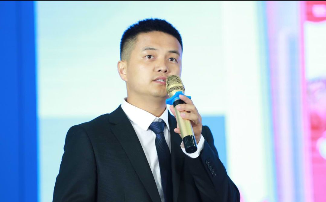 



3年卖150万杯冰淇淋：他一年融一轮再入千万 靠600台自助机营收2000万
