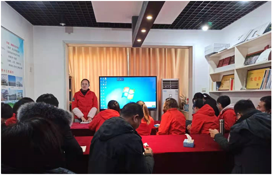 公司组织观看《夺冠》，学习女排拼搏精神