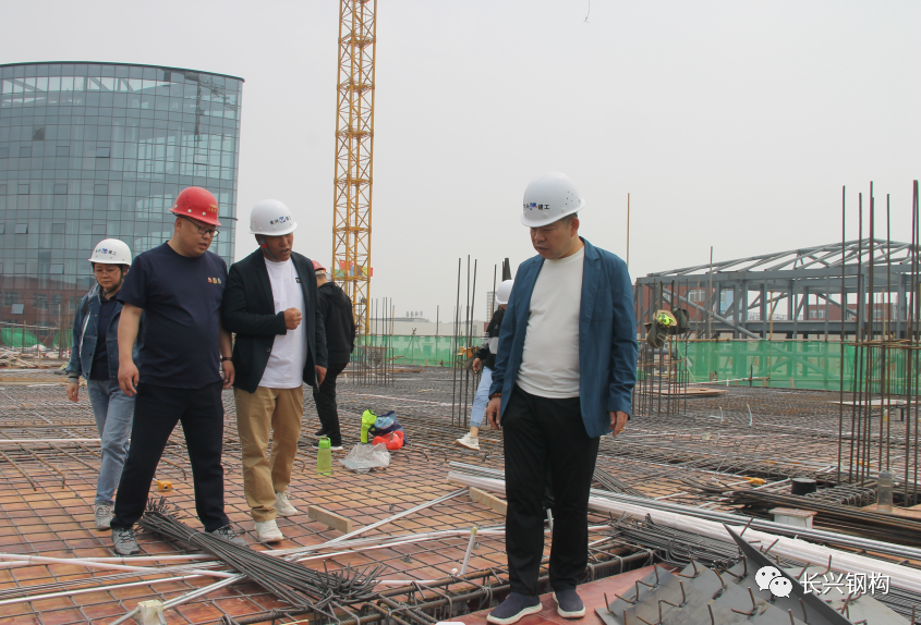 长兴钢构：公司领导到南阳社旗汇博医疗项目部检查指导工作
