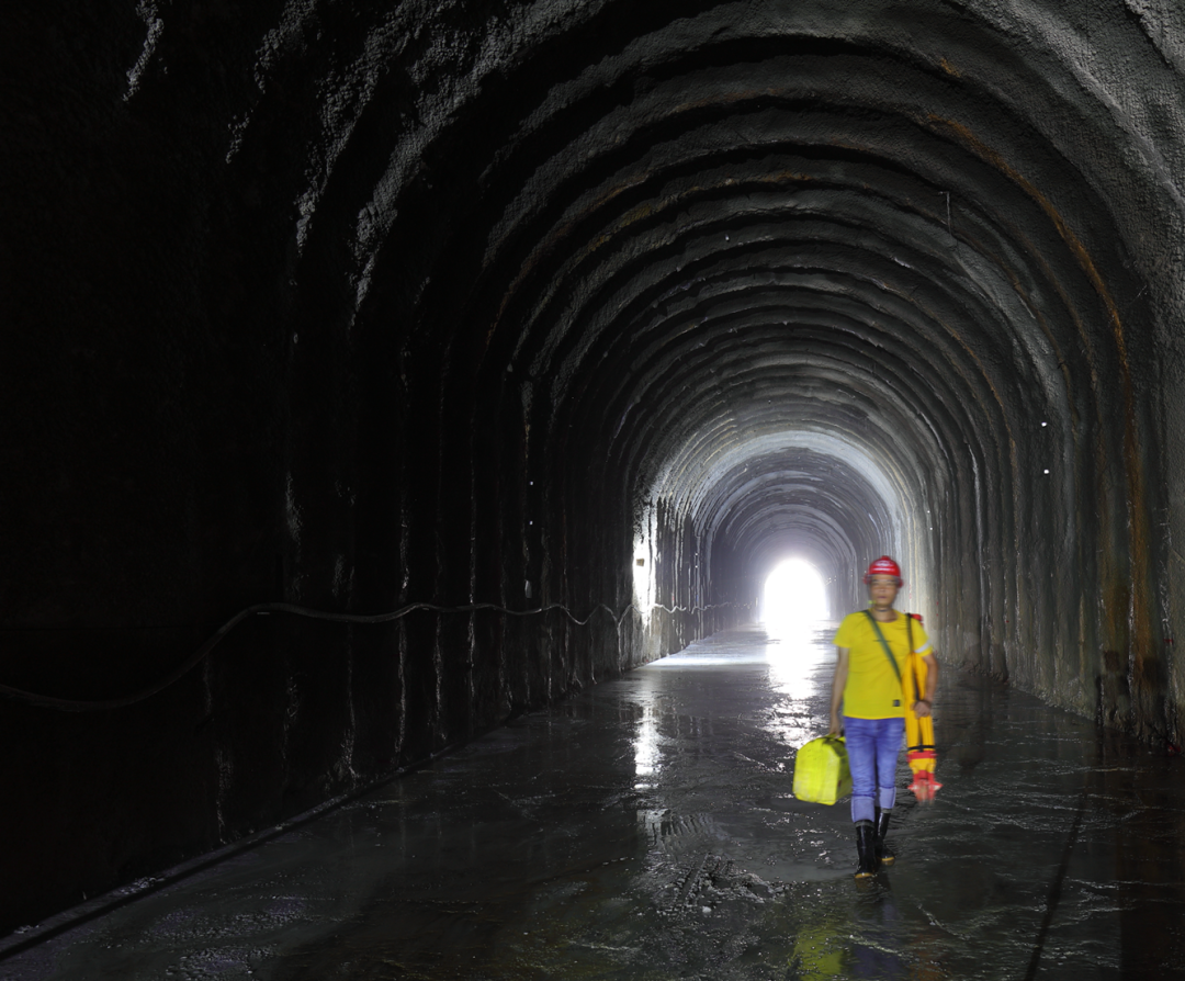 来了徐州首座双连拱隧道