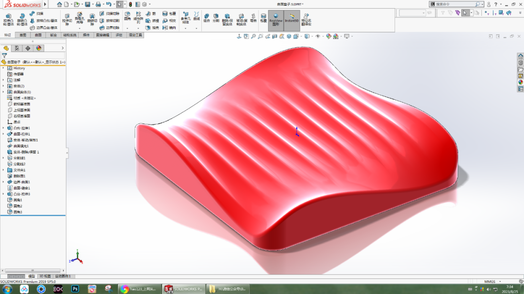 用SolidWorks曲面画一个靠垫的图1