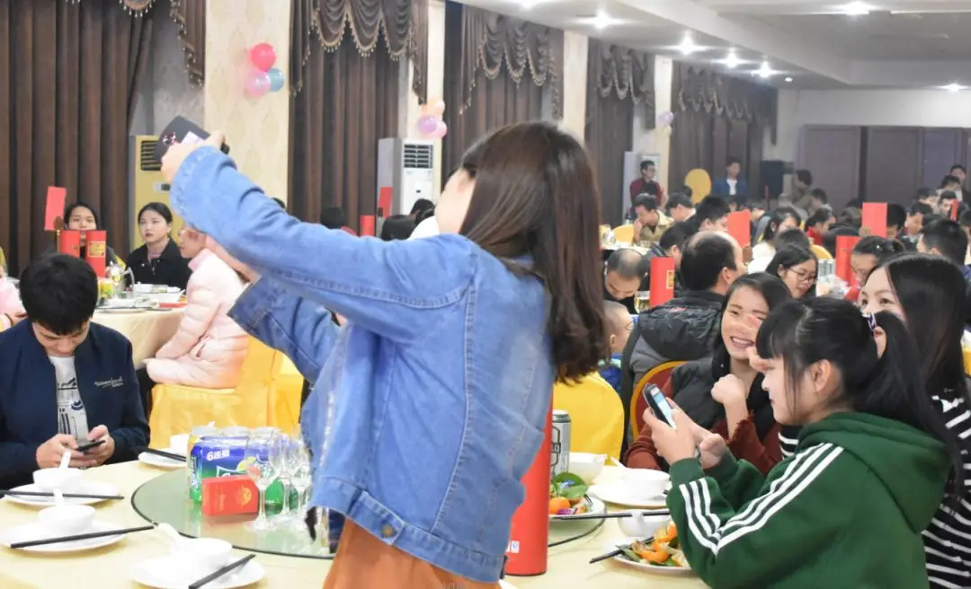 2017深圳市亚卡特义齿有限公司功年会总结 2017深圳市亚卡特义齿有限公司功年会总结