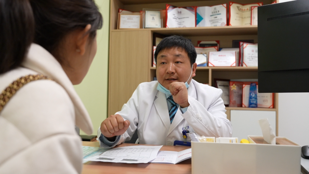 眼科配镜箱怎么用孩子有散光用不用配眼镜？大同爱尔眼科医院专家帮您解答_https://www.jmylbn.com_新闻资讯_第7张