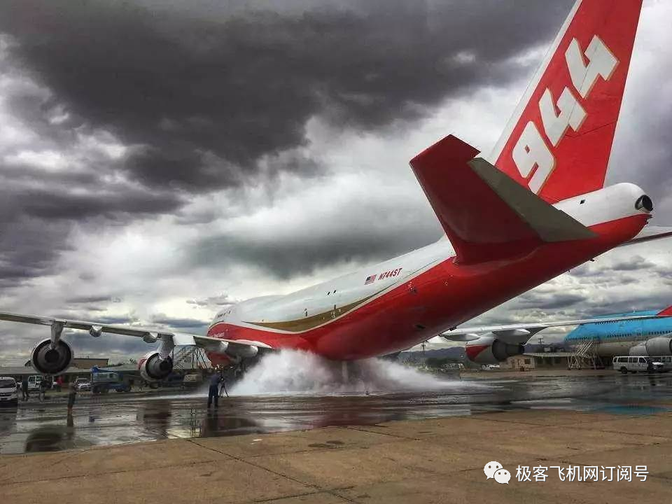 全球六款大型森林消防飛機，最大飛機每次可載80噸水或阻燃劑！的圖5