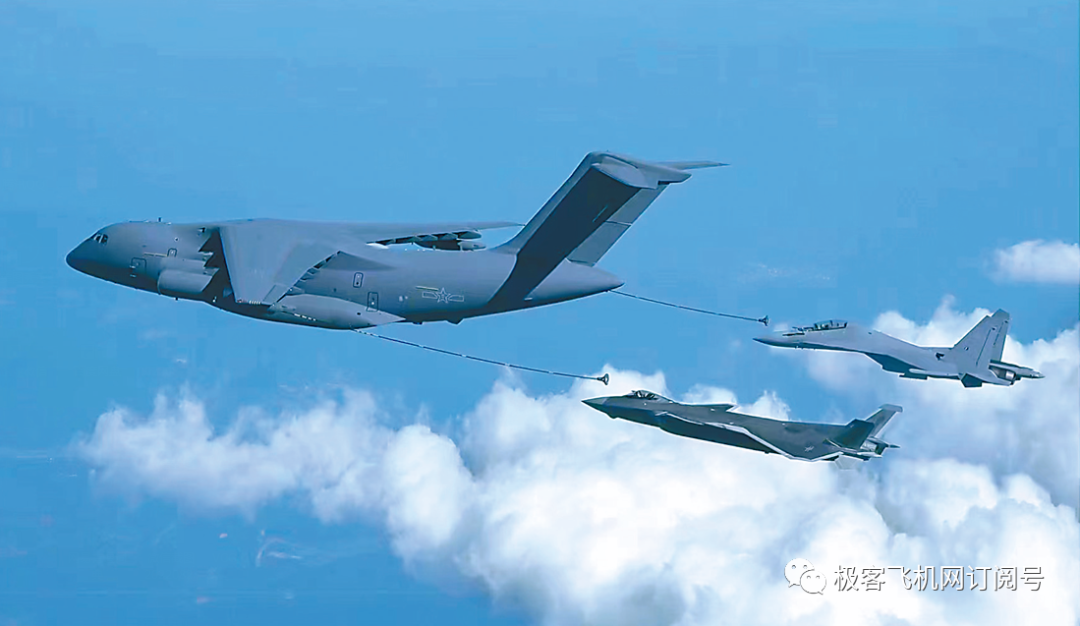 运油-20、歼-20、歼-16三机同框照首次发布 ,我国空中加油技术取得重大突破!的图1