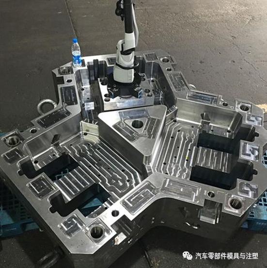 干货 & 双色注塑模具设计经典经验分享！的图2