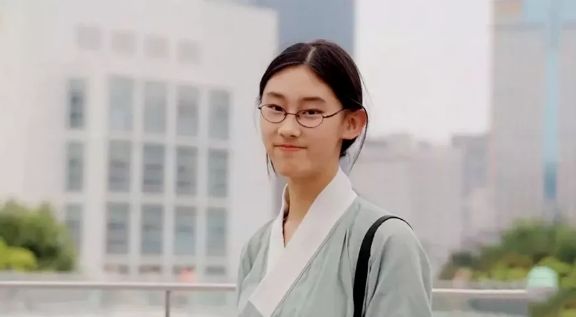 68位高考状元身份曝光启示:父母的高度,决定了星儿的未来 68位高考状元身份曝光启示:父母的高度,决定了星儿的未来