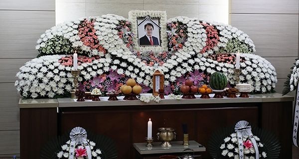 性侵演員自殺謝罪 韓國人羞恥心為何這麼強 Metoo運動過火了 虹膜 微文庫