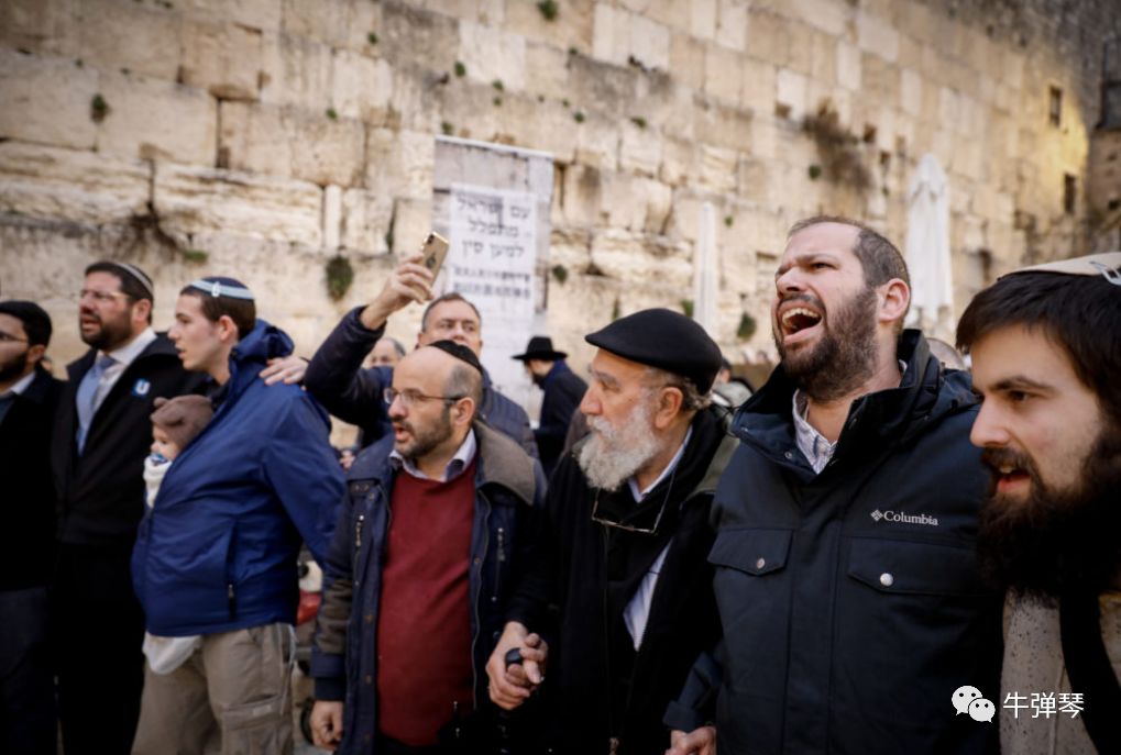 陆媒：昨晚，大批民众在耶路撒冷哭墙为中国祈祷（组图） - 4