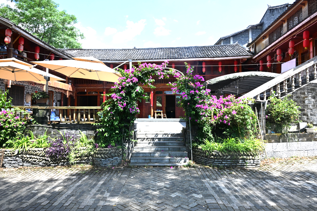 办公厅侧记-3.jpg