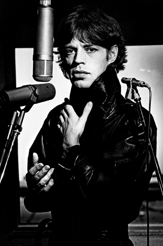 时尚摄影先驱赫尔穆特纽顿的遗产