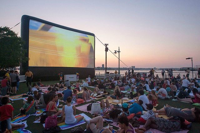 玩乐 夏天一起来看场露天电影吧 纽约留学生网