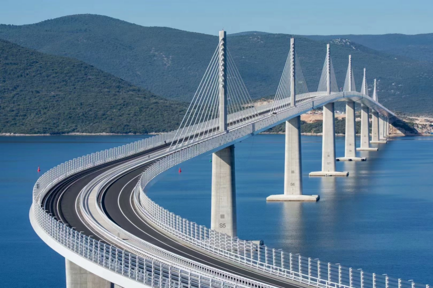 巨力索具参与建设的克罗地亚佩列沙茨大桥正式通车